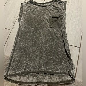 Never worn perfect condition girls tank top size 10/12
